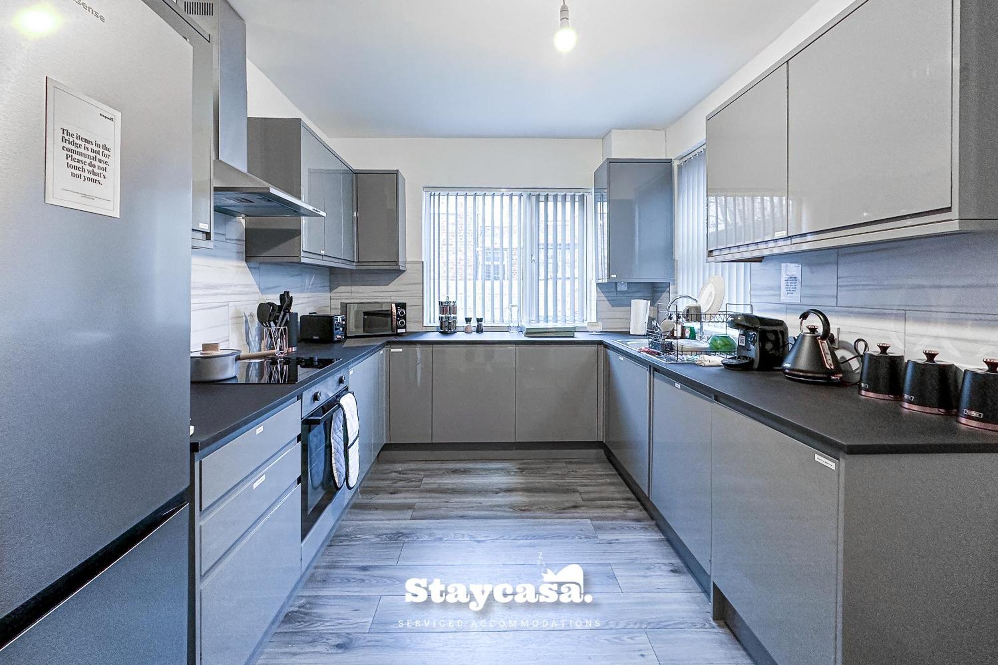 Ashfield Co-Living - Private Room Self-Cater マンチェスター エクステリア 写真