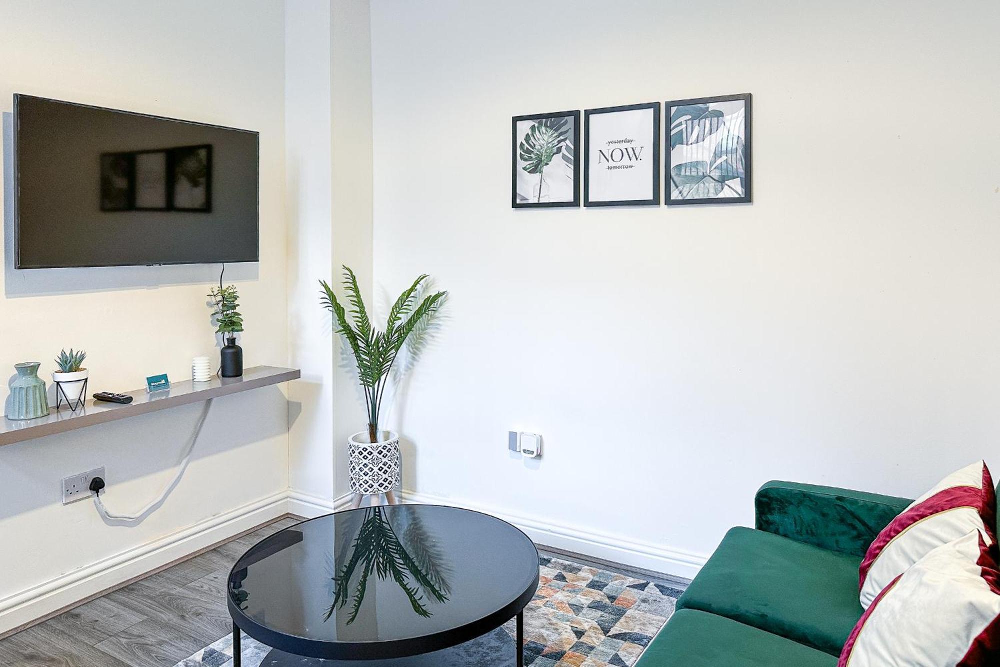 Ashfield Co-Living - Private Room Self-Cater マンチェスター エクステリア 写真