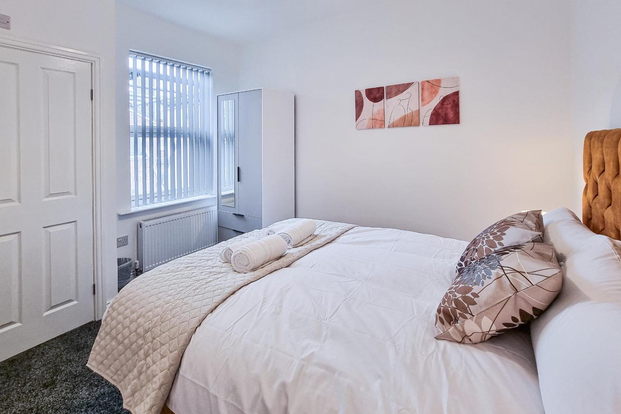 Ashfield Co-Living - Private Room Self-Cater マンチェスター エクステリア 写真